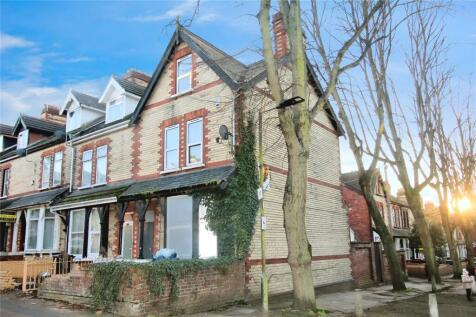 4 bedroom end of terrace house for sale