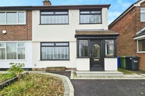 3 bedroom semi-detached house for sale