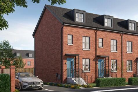 Heywood OL10 3 bed end of terrace house for sale