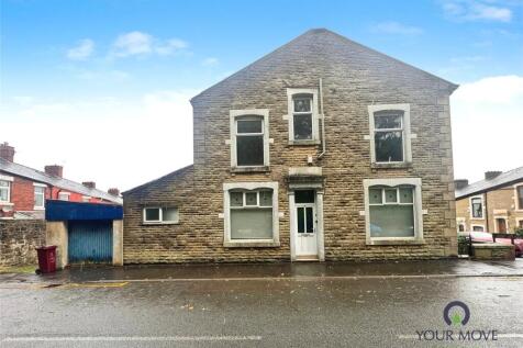 Harwood Street, Lancashire BB3 3 bed end of terrace house for sale