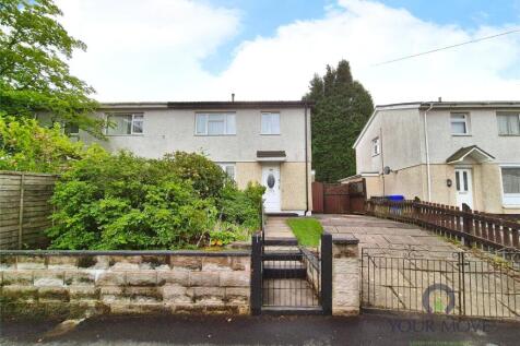 Bishop Road, Chell Heath... 3 bed semi