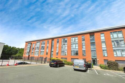 Rothesay Gardens, West Midlands WV4 2 bed flat for sale
