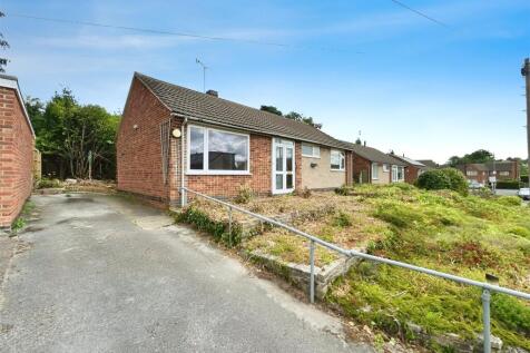 Sandalwood Road, Leicestershire LE11 2 bed bungalow for sale
