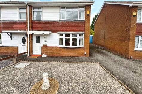 Acacia Crescent, Warwickshire CV12 3 bed semi