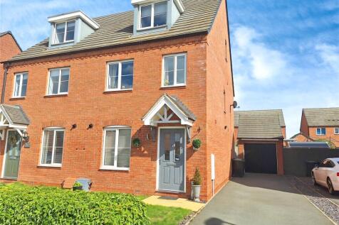 Lower Farm Way, Warwickshire CV10 3 bed semi