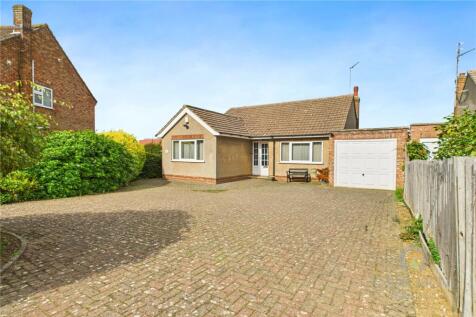 West Way, Northamptonshire NN15 3 bed bungalow for sale