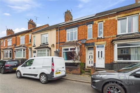 Harrington Road, Kettering NN14 3 bed terraced house for sale