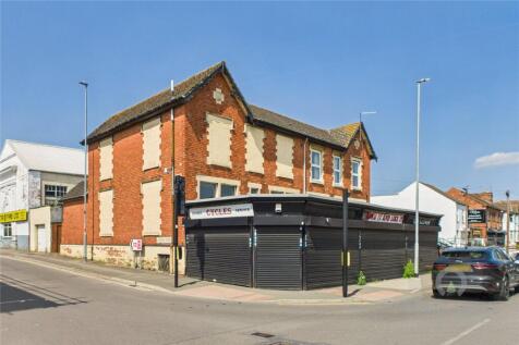 Montagu Street, Northamptonshire NN16 6 bed house for sale