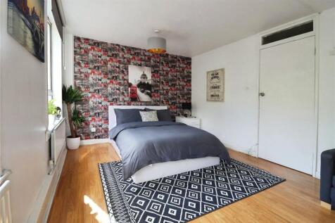 6 bedroom terraced house for sale