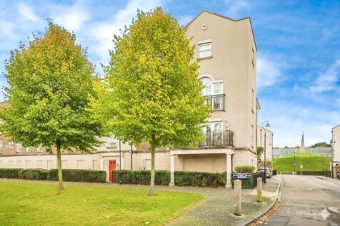 Liverymen Walk, Kent DA9 3 bed flat for sale