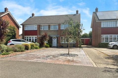 Hopewell Drive, Gravesend DA12 3 bed semi