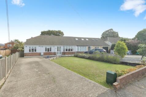Green Way, Longfield DA3 4 bed bungalow for sale