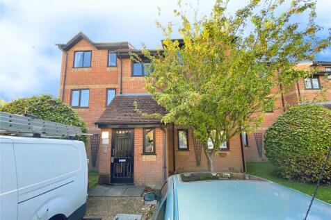 Courtlands Close, Hertfordshire WD24 1 bed flat for sale