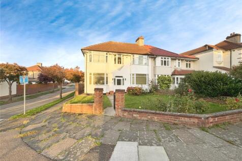 Hollingbourne Avenue, Bexleyheath DA7 6 bed semi
