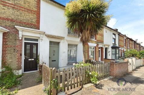 Grecian Street, Kent ME14 2 bed terraced house for sale