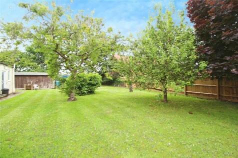 London Road, Deal CT14 4 bed bungalow for sale