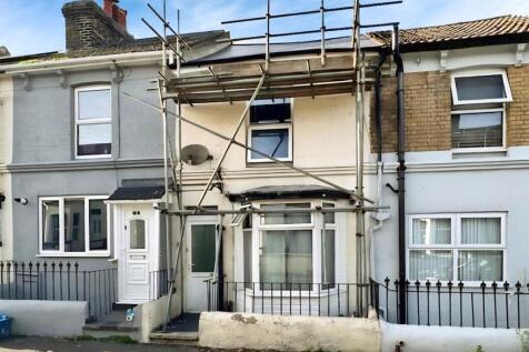 Clarendon Street, Kent CT17 3 bed terraced house for sale