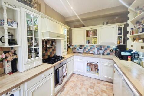Dover Road, Deal CT14 4 bed link detached house for sale