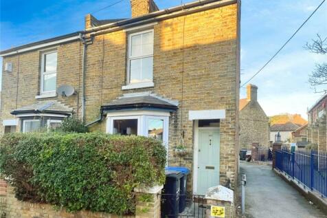 2 bedroom semi-detached house for sale