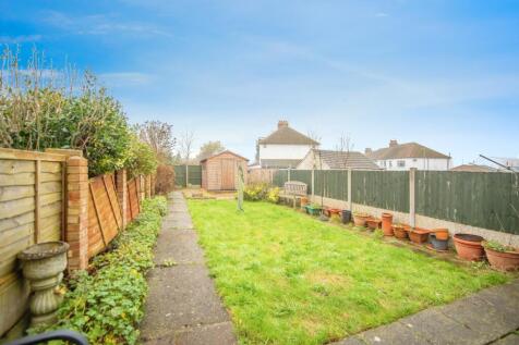 Featherby Road, Kent ME8 6 bed terraced house for sale