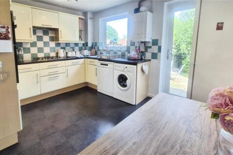 Olivine Close, Chatham ME5 2 bed end of terrace house for sale
