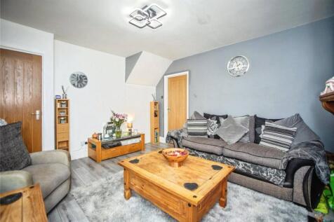 Hatfield Road, Kent ME2 3 bed terraced house for sale