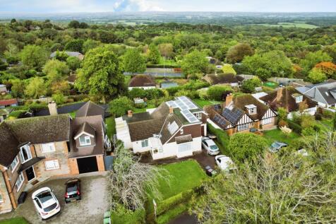 Mill Lane, East Sussex TN35 4 bed detached house for sale