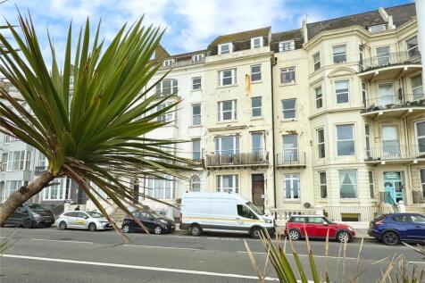 Eversfield Place, East Sussex TN37 1 bed flat for sale
