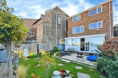 Old London Road, East Sussex TN35 4 bed detached house for sale