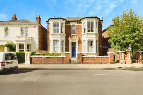 Victoria Grove, Hampshire PO5 1 bed flat for sale