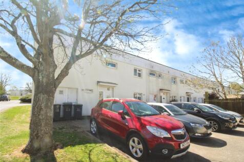 4 bedroom end of terrace house for sale