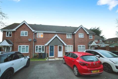 Douglas Gardens, Hampshire PO9 2 bed terraced house for sale