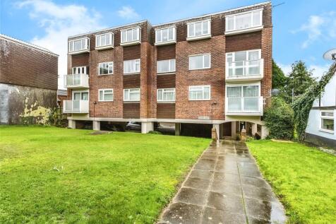 London Road, Waterlooville PO7 2 bed flat for sale