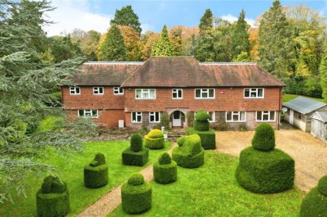 Kingsmead, Fareham PO17 5 bed detached house for sale