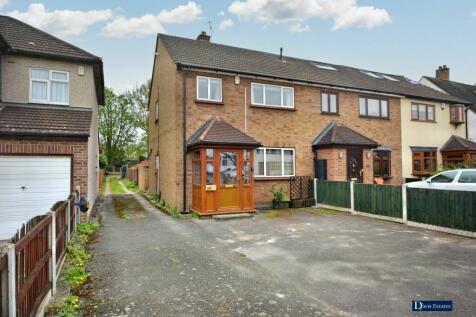 3 bedroom semi-detached house for sale