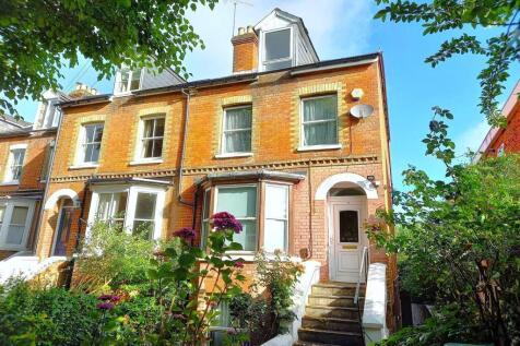 5 bedroom semi-detached house for sale