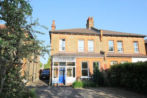 4 bedroom semi-detached house for sale