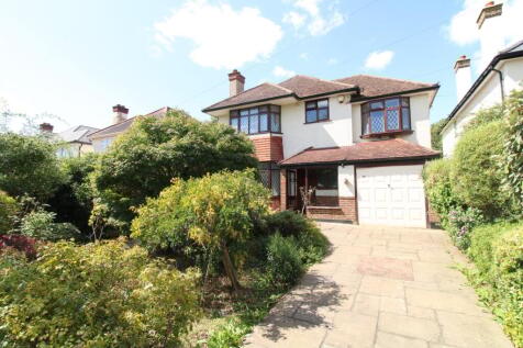 Hayes Chase, West Wickham, BR4 4 bed detached house for sale