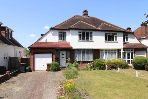 Broadoaks Way, Bromley, BR2 3 bed semi