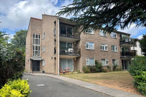 Albemarle Road, Beckenham, BR3 2 bed flat for sale