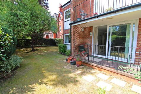Wickham Road, Beckenham, BR3 2 bed flat for sale