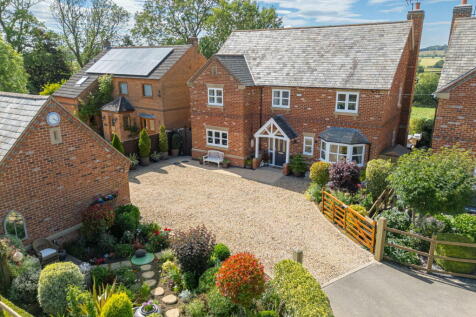 Main Street, Lutterworth LE17 5 bed detached house for sale