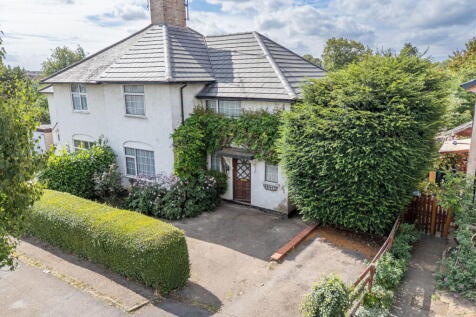 The Broadway, Market Harborough LE16 3 bed semi