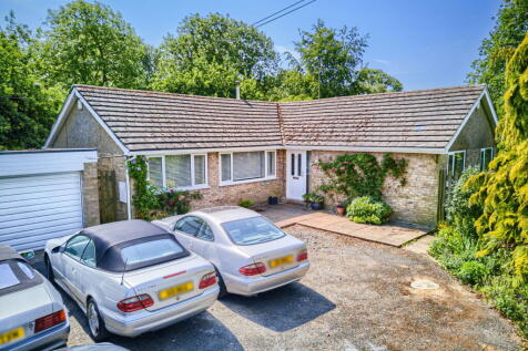 Kelmarsh Road, Market Harborough LE16 3 bed detached bungalow for sale