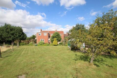 Gainsborough Road, Middle Rasen... 4 bed detached house for sale