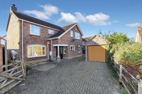 Lawrence Lane, Middle Rasen, Market... 4 bed detached house for sale