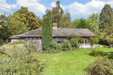 Crowborough, East Sussex 4 bed detached bungalow for sale