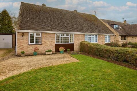 2 bedroom semi-detached bungalow for sale