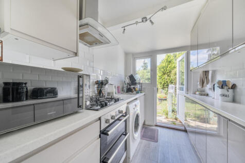 Hill Road, Mitcham CR4 3 bed terraced house for sale