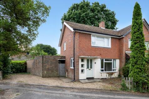 2 bedroom semi-detached house for sale
